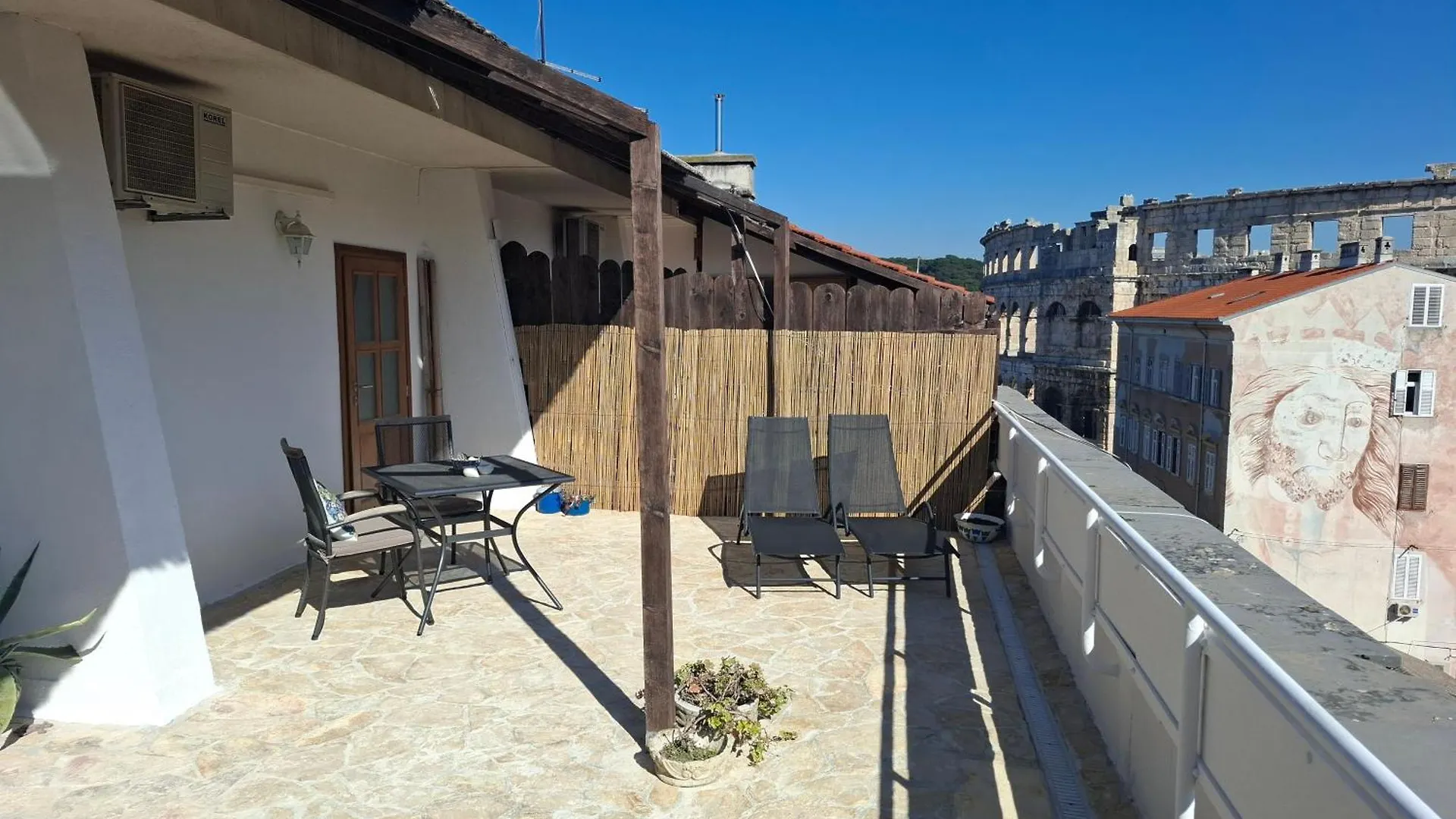 Appartement Terrace Dream View Over Amphitheatre Pula