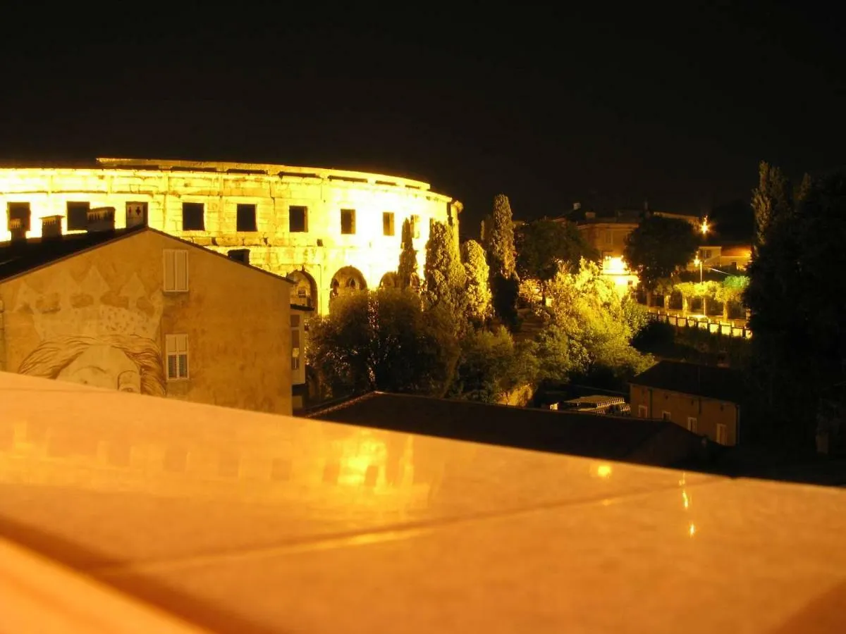 아파트 Terrace Dream View Over Amphitheatre 풀라 크로아티아